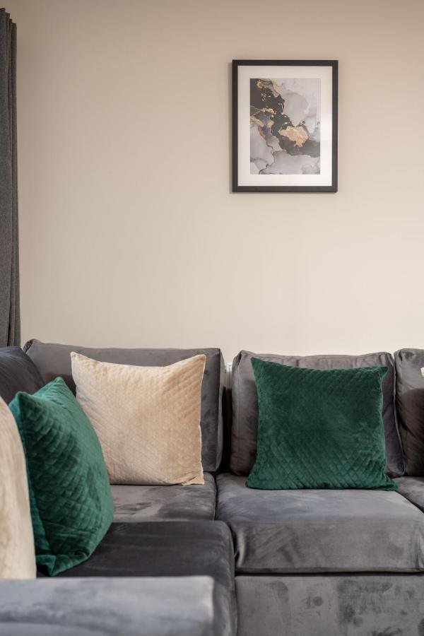 The Oaklands - Luxury Spacious 6-Bed, Near Solihull, Birmingham City, Jlr, Nec, Airport, Resorts World, Hs2 Exterior foto